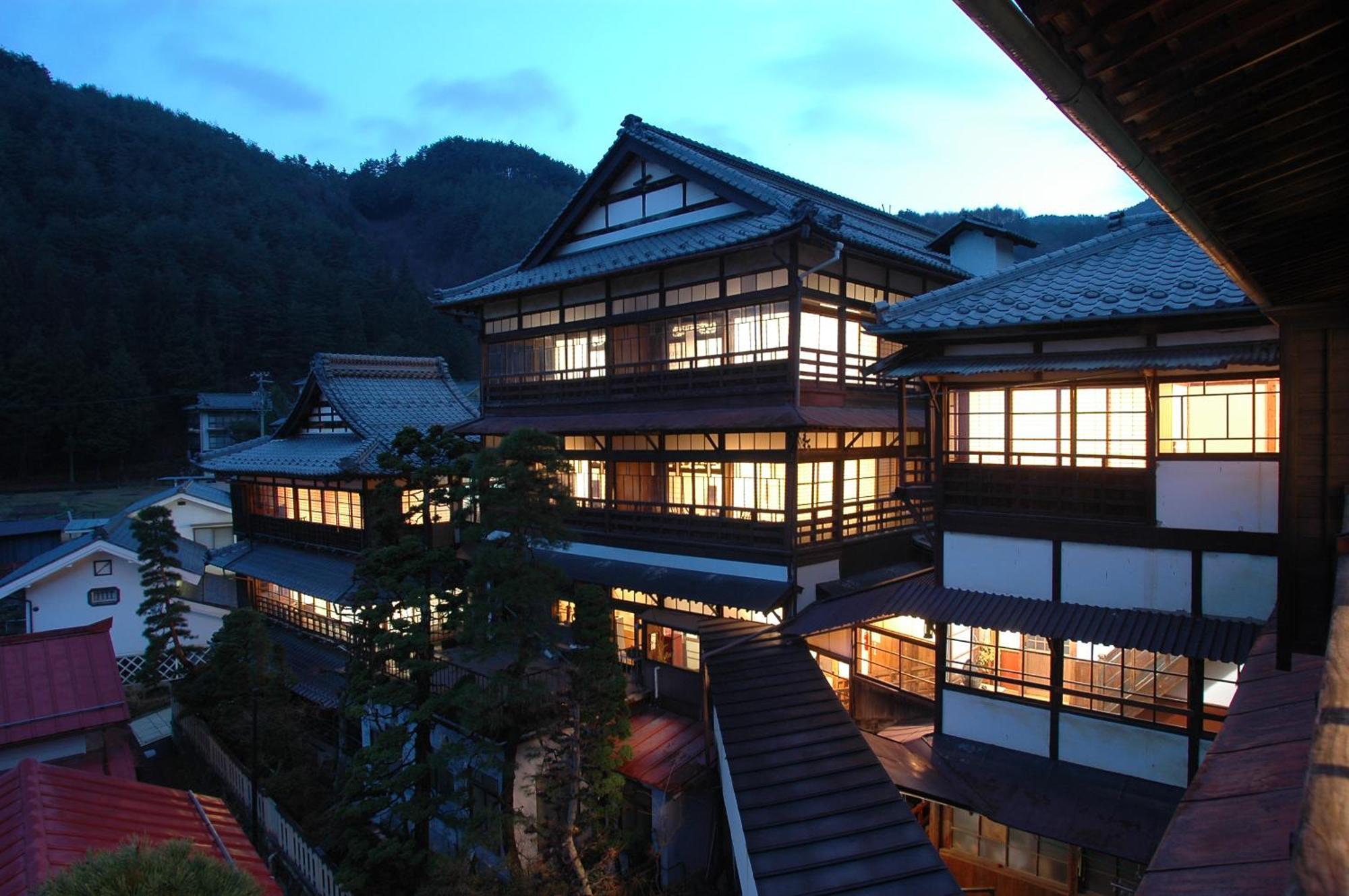 Masuya Ryokan Aoki Buitenkant foto